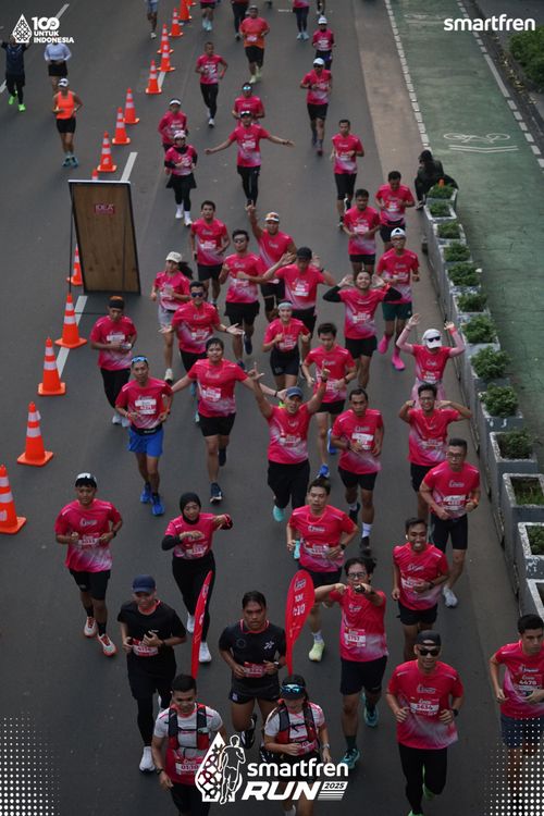 Race photo from Smartfren Run 2025 