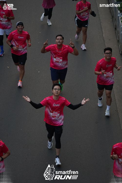 Race photo from Smartfren Run 2025 