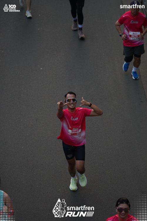 Race photo from Smartfren Run 2025 