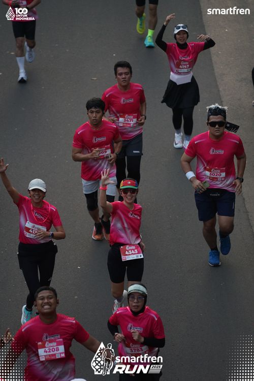 Race photo from Smartfren Run 2025 