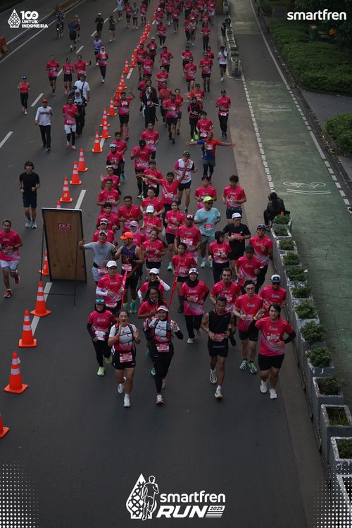 Race photo from Smartfren Run 2025 