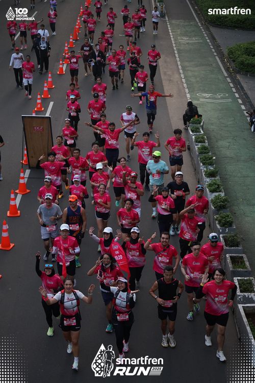 Race photo from Smartfren Run 2025 