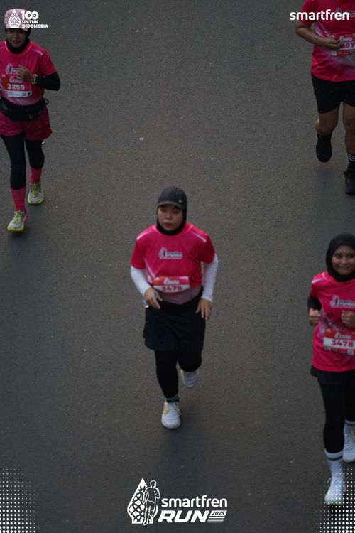 Race photo from Smartfren Run 2025 