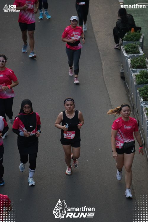 Race photo from Smartfren Run 2025 