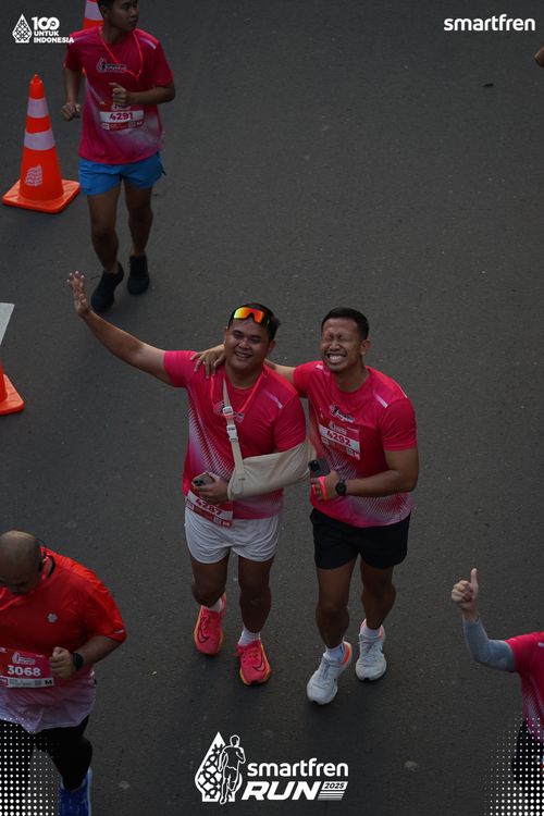 Race photo from Smartfren Run 2025 