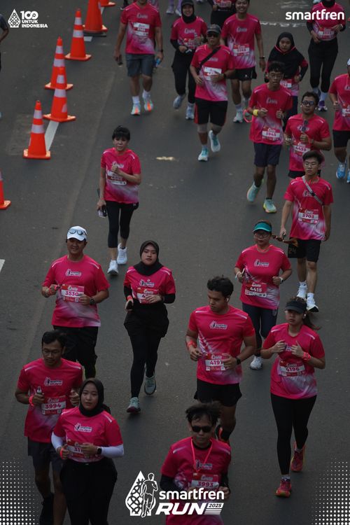 Race photo from Smartfren Run 2025 