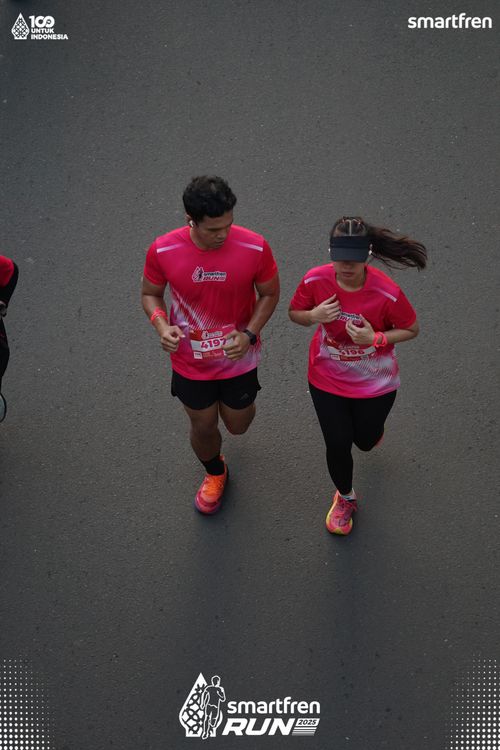 Race photo from Smartfren Run 2025 