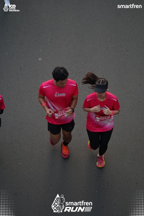 Race photo from Smartfren Run 2025 
