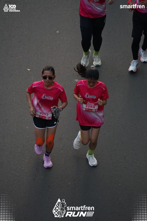 Race photo from Smartfren Run 2025 