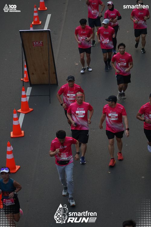 Race photo from Smartfren Run 2025 