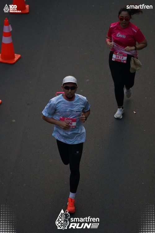 Race photo from Smartfren Run 2025 