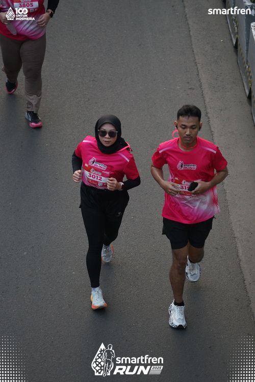 Race photo from Smartfren Run 2025 