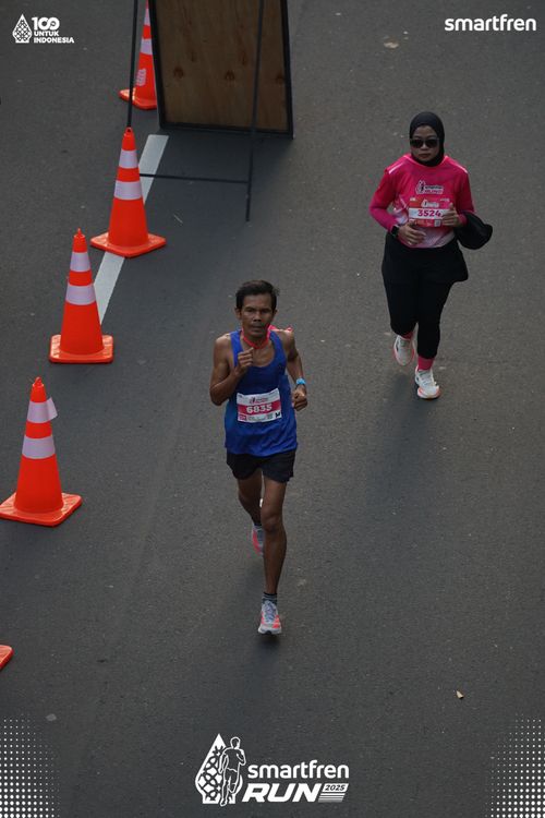 Race photo from Smartfren Run 2025 
