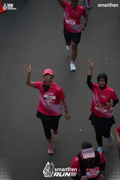 Race photo from Smartfren Run 2025 