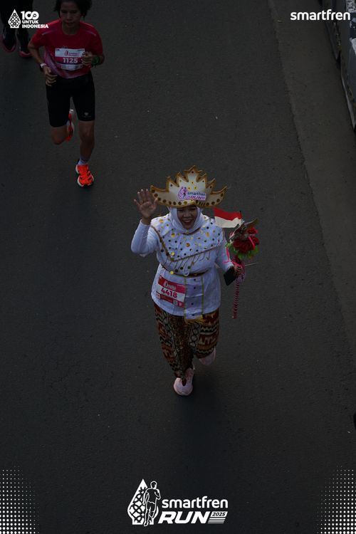 Race photo from Smartfren Run 2025 