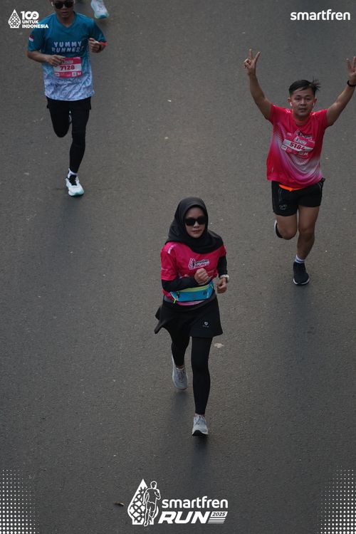Race photo from Smartfren Run 2025 
