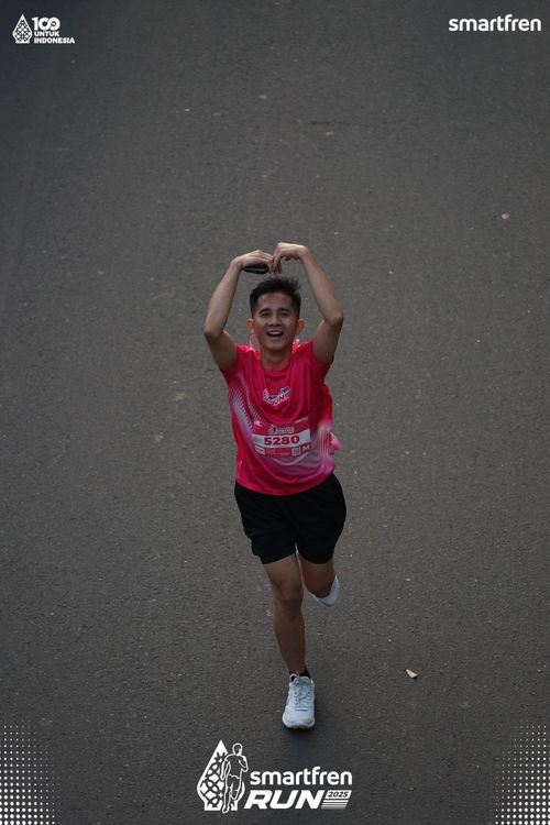 Race photo from Smartfren Run 2025 