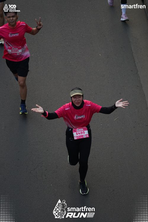 Race photo from Smartfren Run 2025 