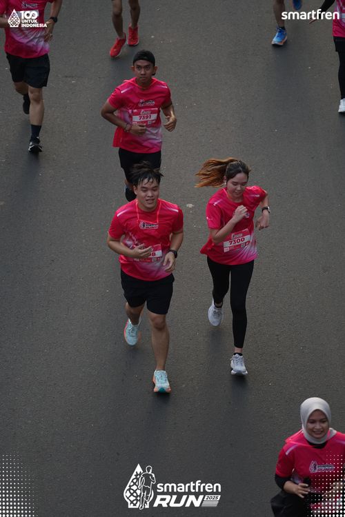 Race photo from Smartfren Run 2025 