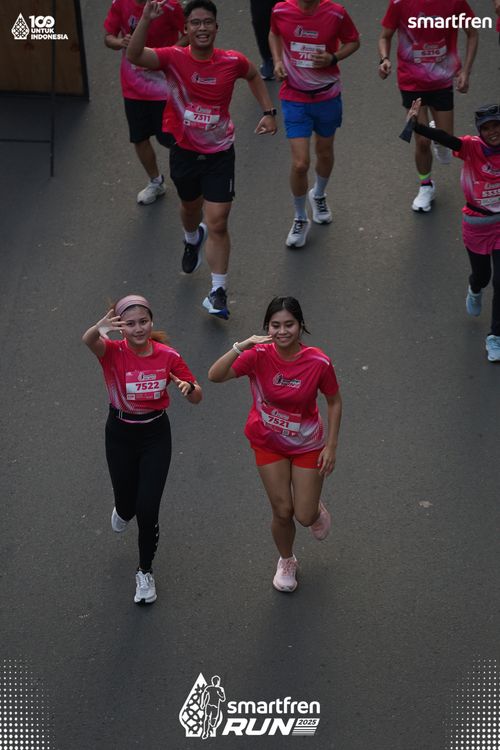 Race photo from Smartfren Run 2025 