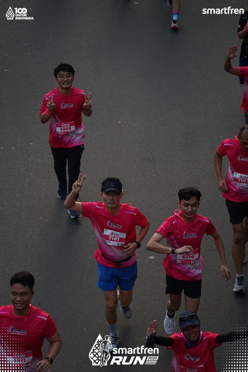 Race photo from Smartfren Run 2025 
