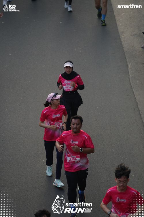 Race photo from Smartfren Run 2025 