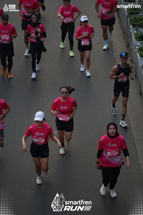 Race photo from Smartfren Run 2025 