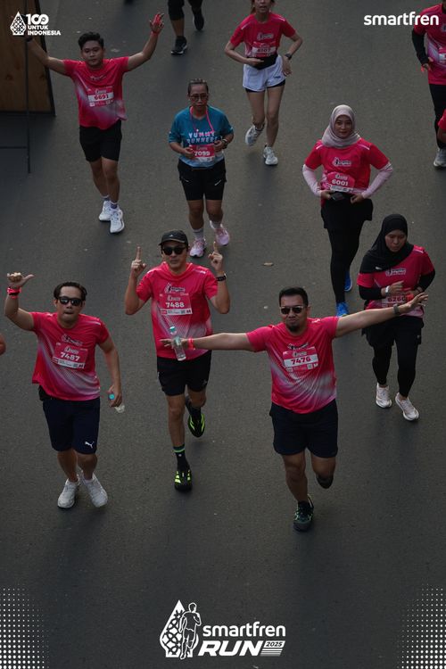 Race photo from Smartfren Run 2025 
