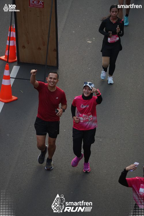 Race photo from Smartfren Run 2025 