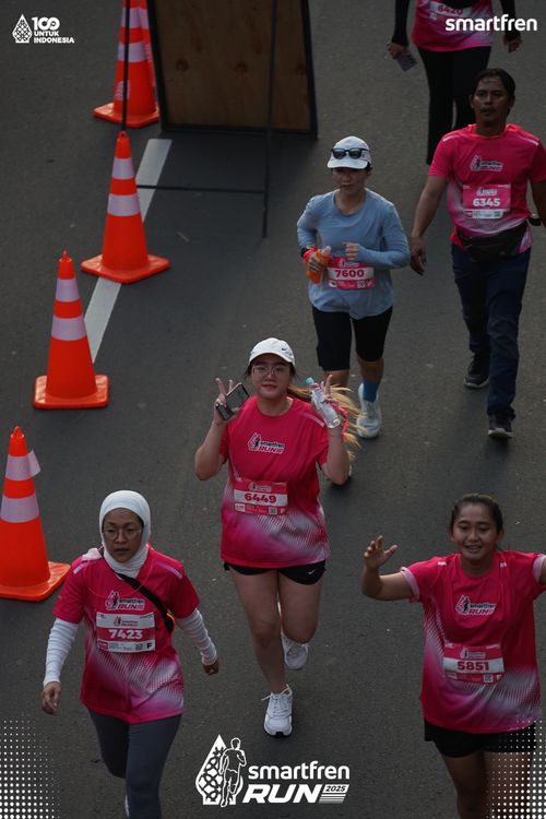 Race photo from Smartfren Run 2025 