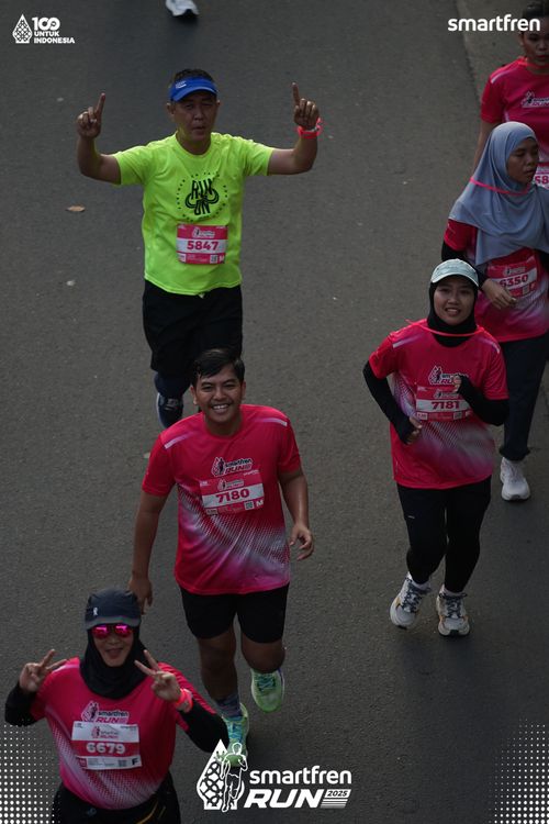 Race photo from Smartfren Run 2025 