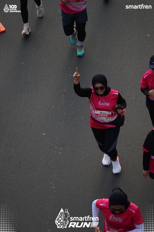 Race photo from Smartfren Run 2025 