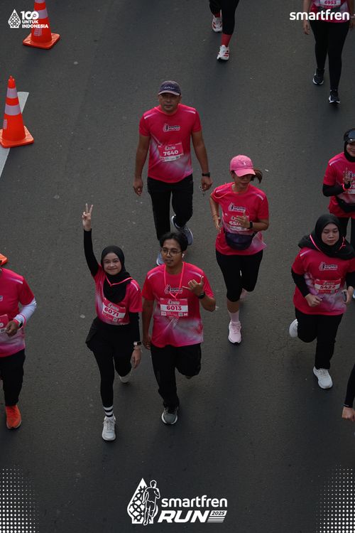 Race photo from Smartfren Run 2025 
