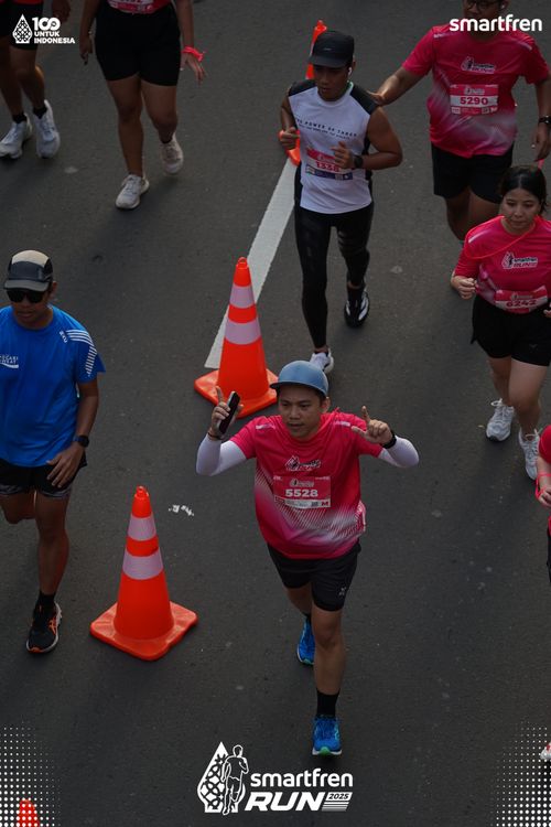 Race photo from Smartfren Run 2025 