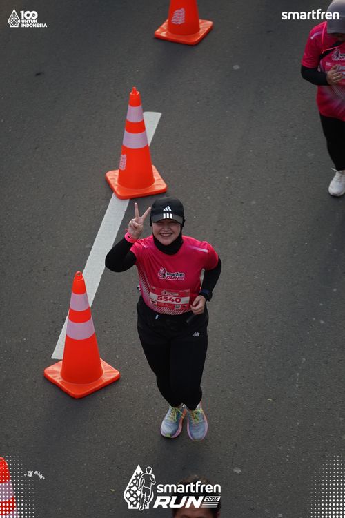 Race photo from Smartfren Run 2025 