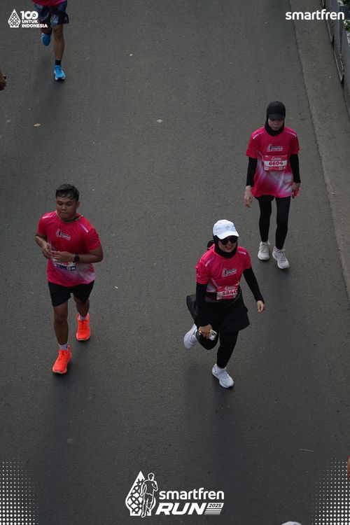 Race photo from Smartfren Run 2025 
