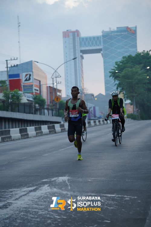 Race photo from SURABAYA ISOPLUS MARATHON 2025