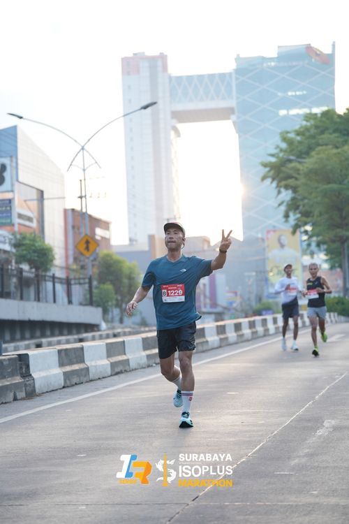 Race photo from SURABAYA ISOPLUS MARATHON 2025