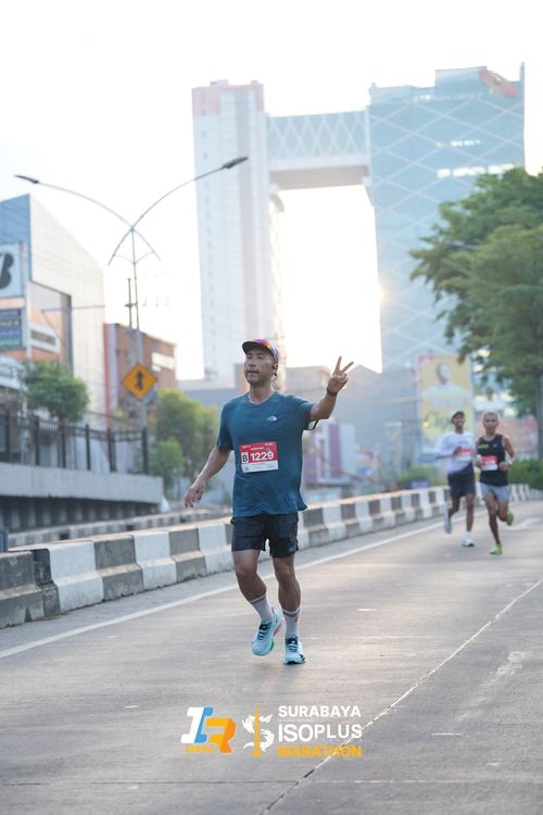 Race photo from SURABAYA ISOPLUS MARATHON 2025