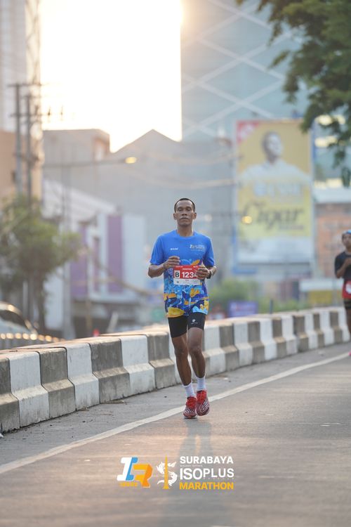 Race photo from SURABAYA ISOPLUS MARATHON 2025