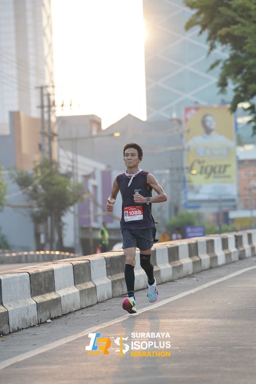 Race photo from SURABAYA ISOPLUS MARATHON 2025
