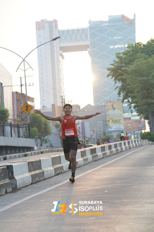 Race photo from SURABAYA ISOPLUS MARATHON 2025