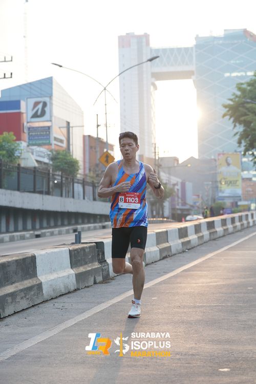 Race photo from SURABAYA ISOPLUS MARATHON 2025