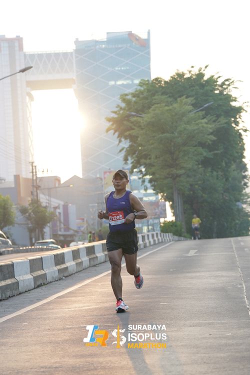 Race photo from SURABAYA ISOPLUS MARATHON 2025