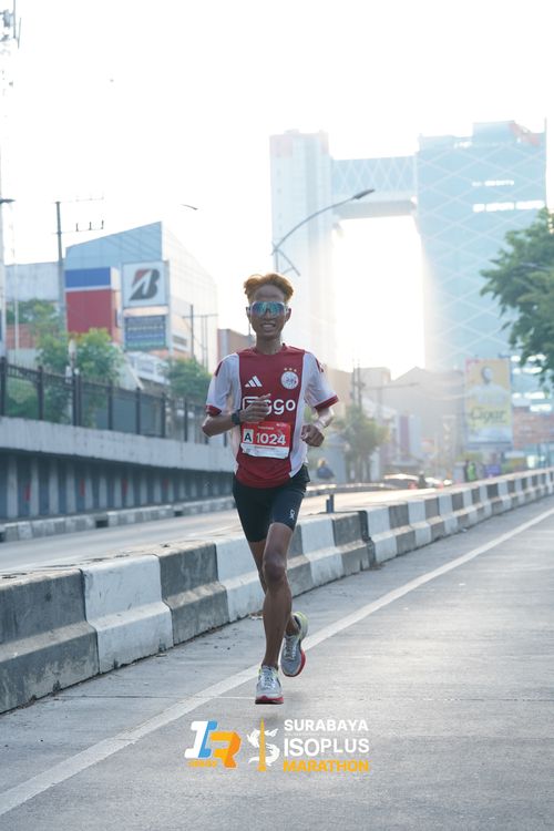 Race photo from SURABAYA ISOPLUS MARATHON 2025