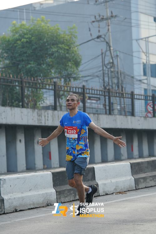Race photo from SURABAYA ISOPLUS MARATHON 2025