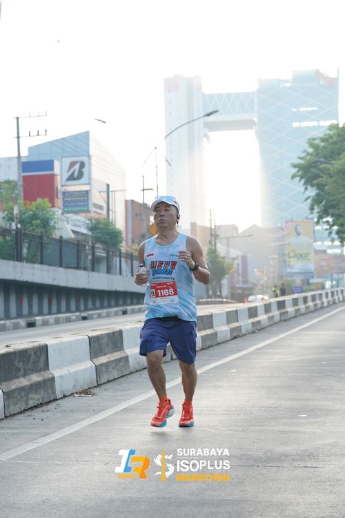 Race photo from SURABAYA ISOPLUS MARATHON 2025