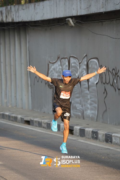 Race photo from SURABAYA ISOPLUS MARATHON 2025