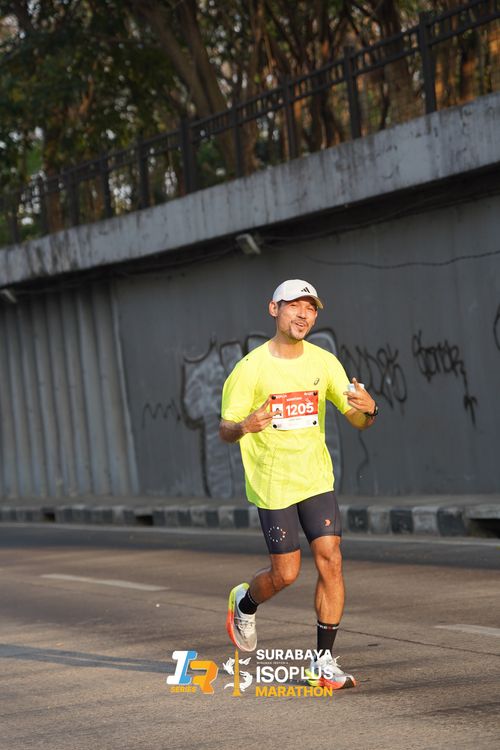 Race photo from SURABAYA ISOPLUS MARATHON 2025