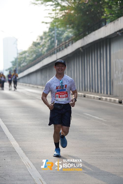 Race photo from SURABAYA ISOPLUS MARATHON 2025